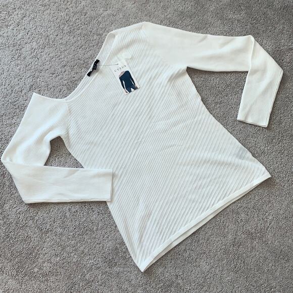 CYRUS Bone Asymmetrical Sweater Sz M - NWT - Picture 1 of 8